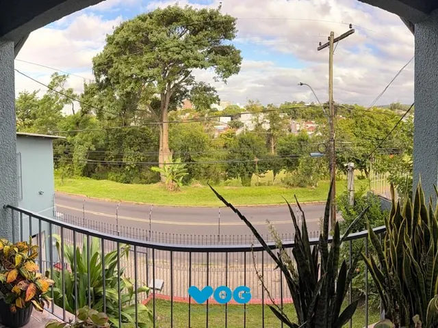 Imagem: Casa com 03 dormitórios, sendo 02 suítes