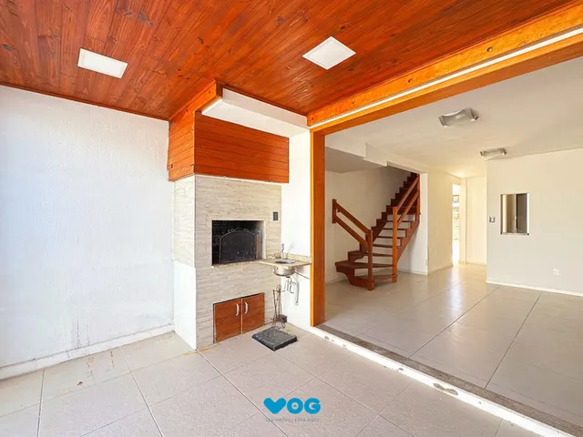 Imagem 2: Casa 3 dormitórios à venda Guarujá Porto Alegre/RS
