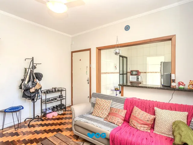 Imagem 14: Apartamento no bairro Petrópolis de 3 dormitórios REFORMADO