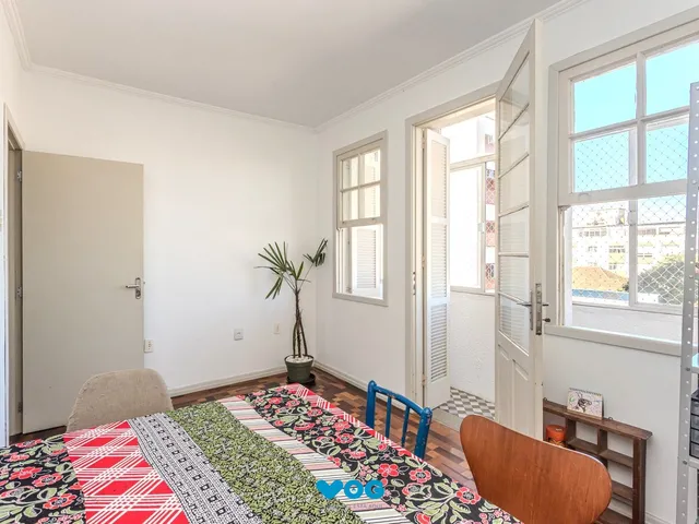 Imagem 12: Apartamento no bairro Petrópolis de 3 dormitórios REFORMADO