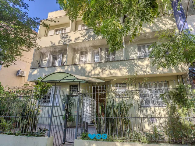 Imagem 10: Apartamento no bairro Petrópolis de 3 dormitórios REFORMADO