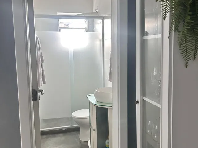 Imagem 13: Vendo apartamento semi mobiliado, 1 dorm. , sala, quarto, banheiro, lavanderia