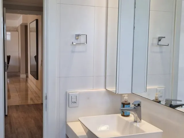 Imagem 6: Apartamento 3 dormitórios com dependência, 127m privativos, duas vagas individua