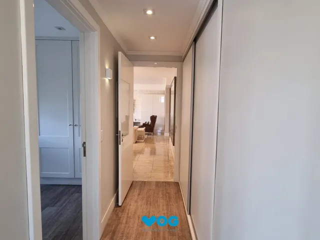 Imagem 10: Apartamento 3 dormitórios com dependência, 127m privativos, duas vagas individua