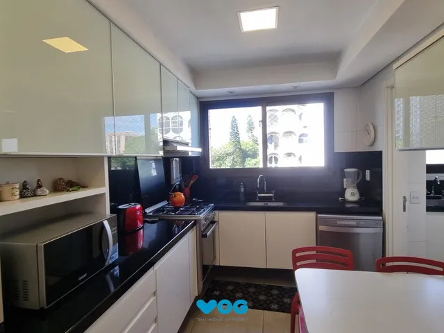 Imagem 2: Apartamento 3 dormitórios com dependência, 127m privativos, duas vagas individua