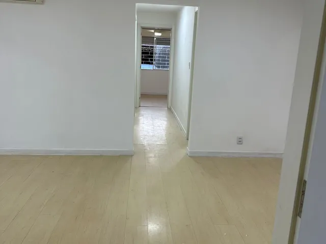 Imagem 6: Apartamento com 3 Quartos, térreo com pátio privativo, 1 vaga coberta à Venda, 8