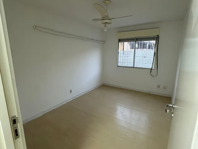 Imagem 13: Apartamento com 3 Quartos, térreo com pátio privativo, 1 vaga coberta à Venda, 8