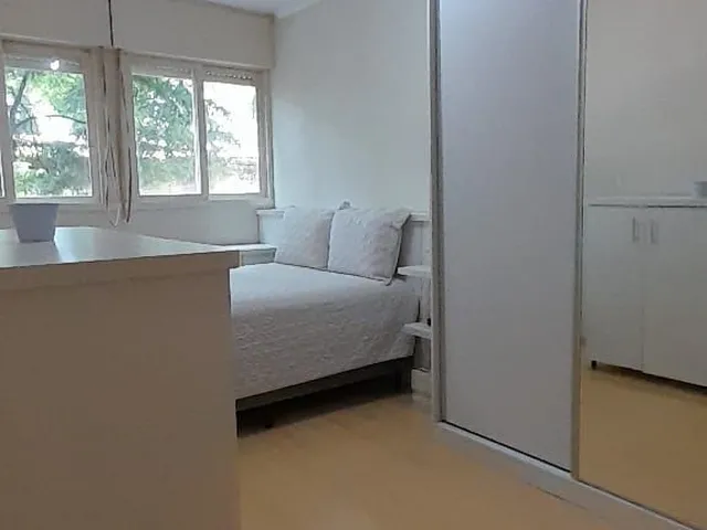 Imagem: Condomínio com portaria 24 horas, salão