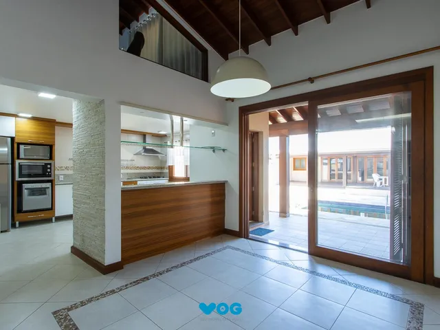 Imagem: Prédio Misto Comercial/Residencial, à