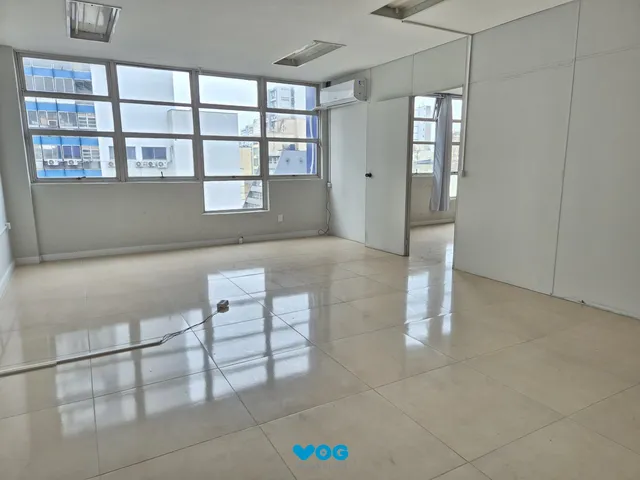 Imagem 2: Prédio desocupado de 16 andares