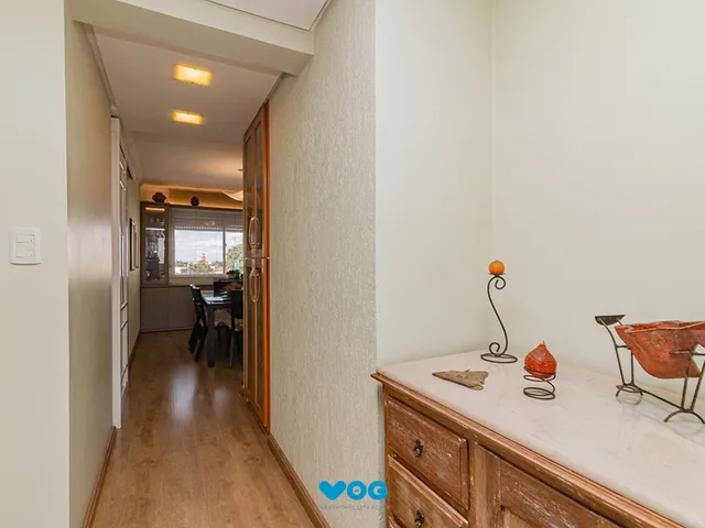 Imagem 5: Apartamento 4 dormitórios à venda Vila Ipiranga Porto Alegre/RS