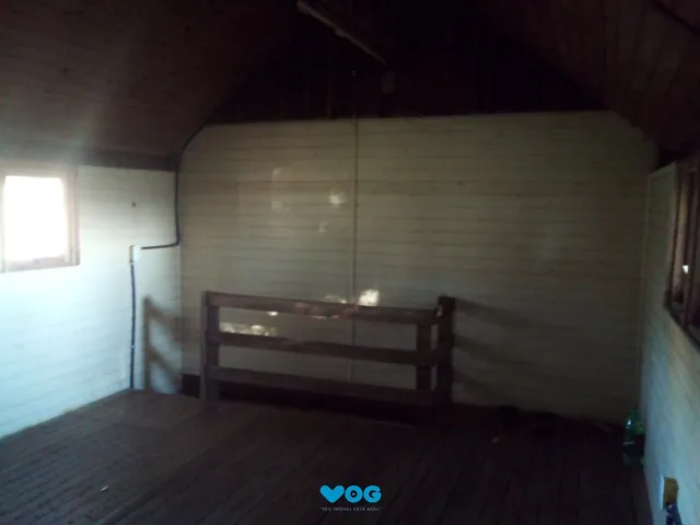 Imagem: Casa de madeira à venda no Loteamento Tarumã