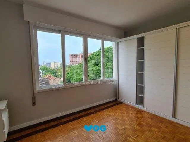 Imagem 3: Apartamento 02 dormitórios com dependência e duas vagas no bairro São João
