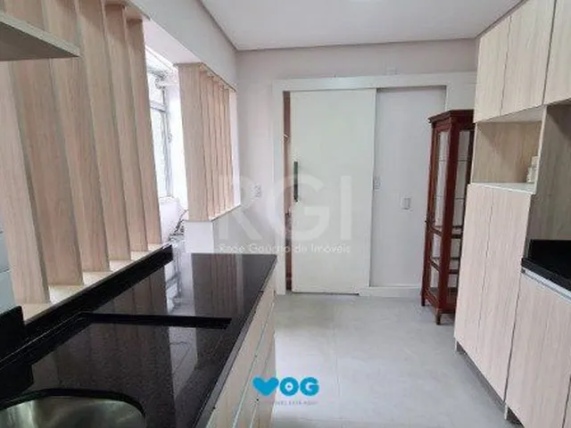Imagem 12: Apartamento 02 dormitórios com dependência e duas vagas no bairro São João