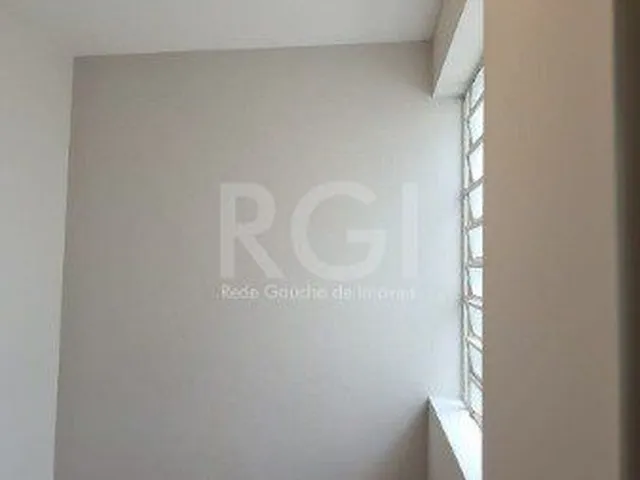 Imagem 9: Apartamento 02 dormitórios com dependência e duas vagas no bairro São João
