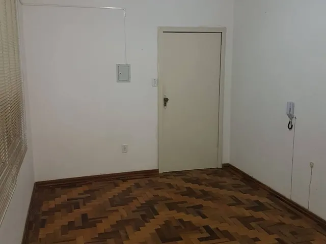 Imagem 5: Jk / Kitnet Amplo Cidade Baixa - 1 Lance de Escada Preço Atrativo