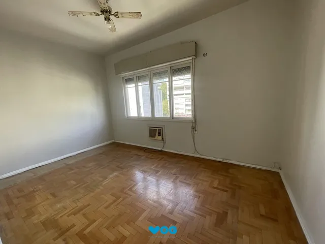 Imagem 13: Apartamento 2 dormitórios com dependência 70m2 Moinhos de Vento Av. Cristóvão