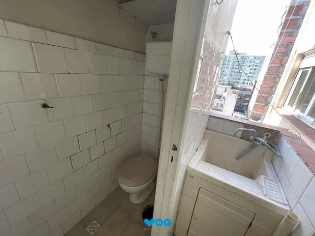 Imagem 7: Apartamento 2 dormitórios com dependência 70m2 Moinhos de Vento Av. Cristóvão