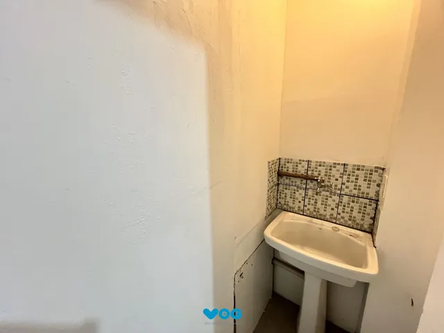 Imagem 9: Apartamento desocupado de 1 dormitório, no bairro Azenha em Porto Alegre