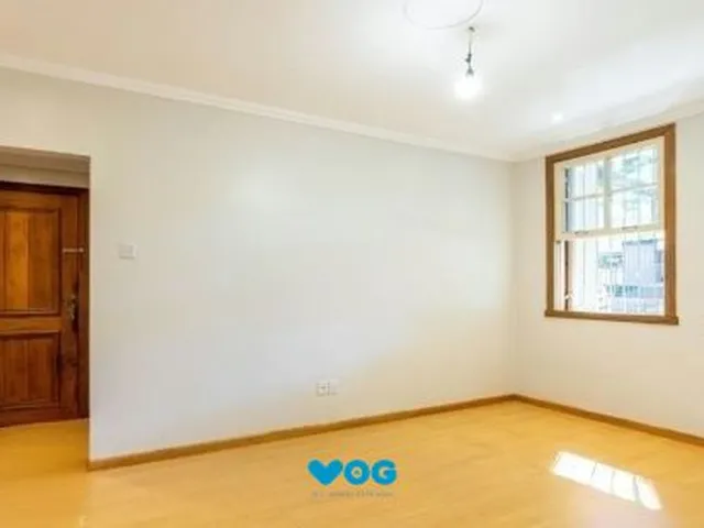 Imagem 7: Apartamento no bairro Petrópolis de 2 dormitórios térreo com pátio DESOCUPADO
