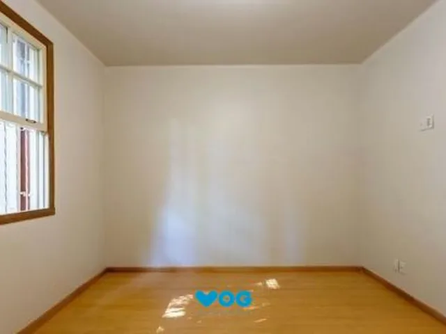 Imagem 15: Apartamento no bairro Petrópolis de 2 dormitórios térreo com pátio DESOCUPADO