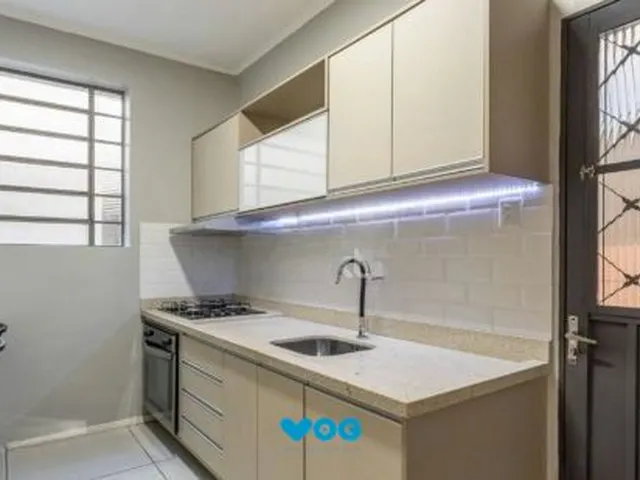 Imagem 2: Apartamento no bairro Petrópolis de 2 dormitórios térreo com pátio DESOCUPADO