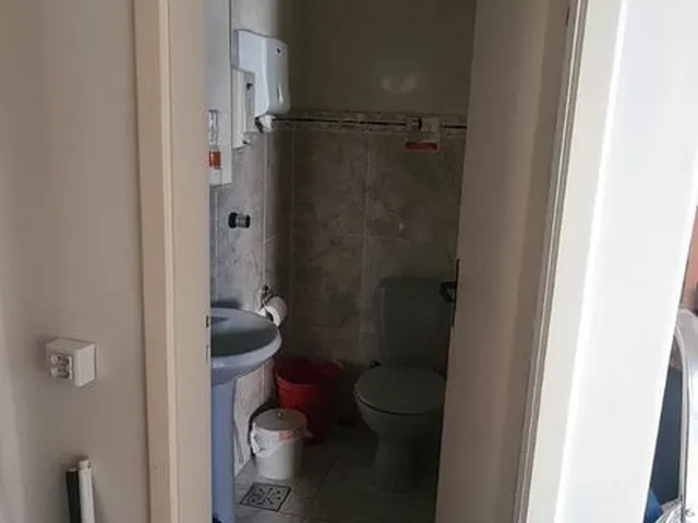 Imagem 3: Sala comercial com box escriturado na av erico verissimo proximo a RBS TV