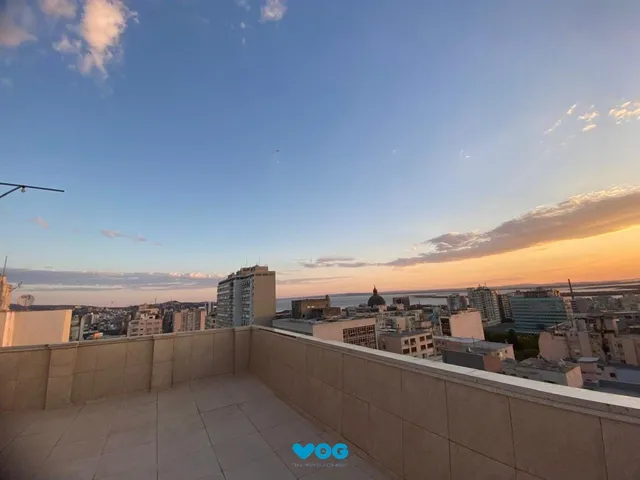 Imagem 7: JK mobiliado com sacada e vista na Borges de Medeiros no Centro Historico
