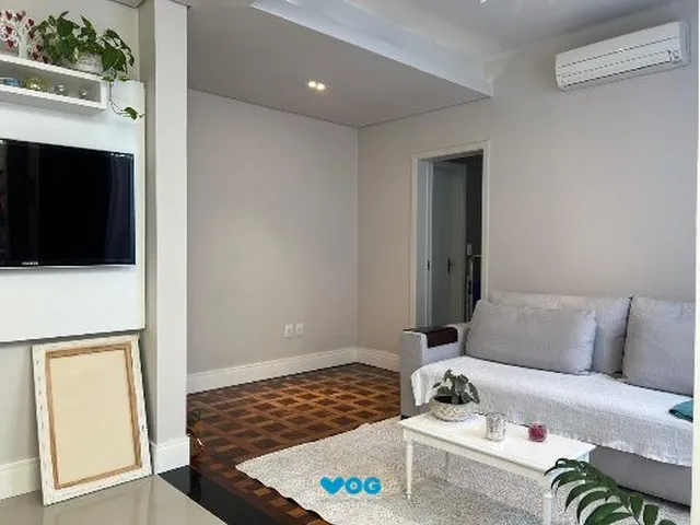 Imagem 10: Apartamento de 1 dormitório totalmente reformado com áreas externas privativas e