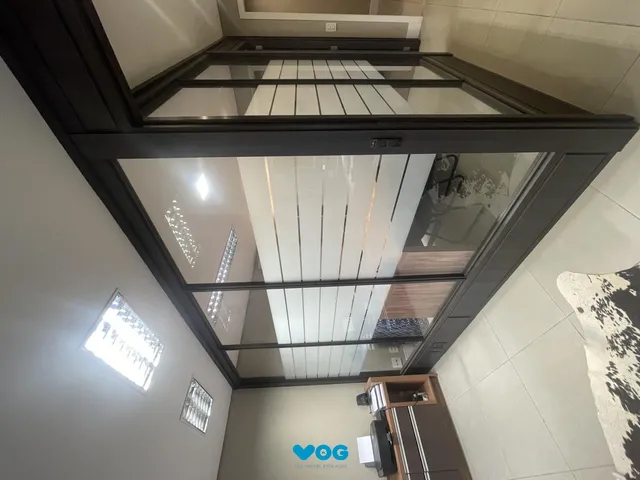 Imagem 4: Ampla sala comercial com vaga de garagem escriturada