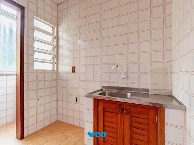 Imagem 8: Apartamento com 1 Suite, sacada e 1 vaga de garagem no bairro Cidade Baixa