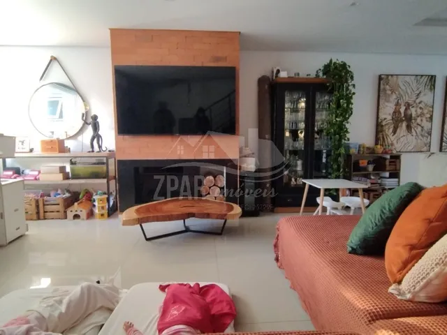 Imagem 13: Viva com luxo e conforto: Condomínio de alto padrão à venda em Porto Alegre-RS, bairro