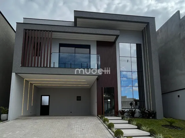 Imagem: A casa possui 3 Dormitórios, 3 Suítes, 1 Banheiro, 4