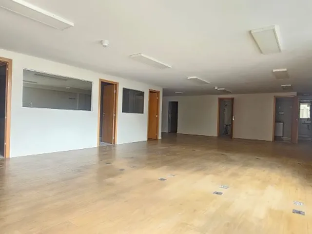 Imagem 4: SCS QD. 02 EDIFÍCIO SERRA DOURADA - LOCAÇÃO SALA COM 120m² ÚTEIS APROXIMADAMENTE