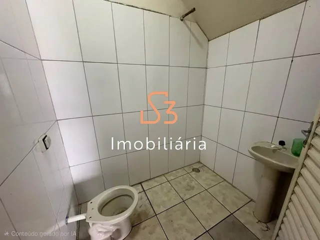 Imagem 3: Comodo Comercial para Locação em Uberlândia-MG: Sala com 48m², Banheiro e 2 Vagas de