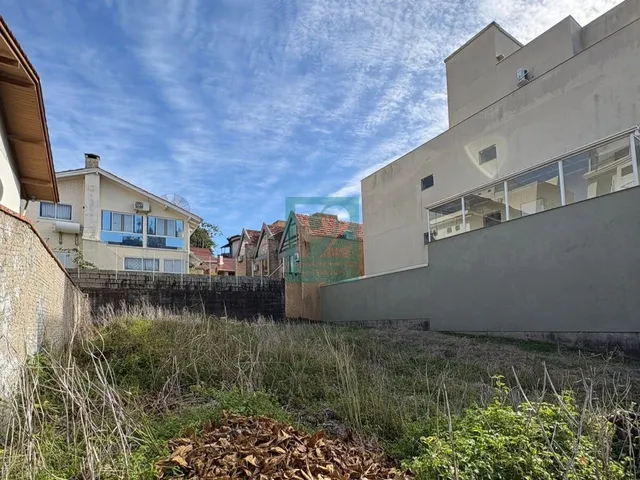 Imagem: Terreno à Venda No Centro de Bombinhas/SC