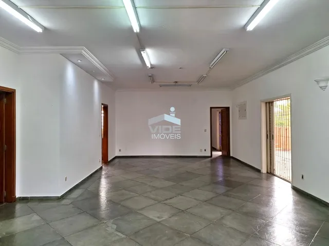 Imagem: CASA COMERCIAL ZONEAMENTO ZC2 OU RESIDENCIAL