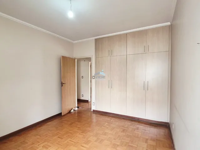 Imagem 10: Casa À Venda no Jardim Guanabara com 3 Dormitórios, 256,50 M² e 3 Vagas de Garagem