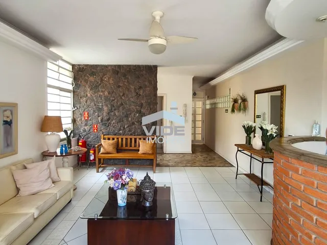 Imagem 10: CASA RESIDENCIAL E/OU COMERCIAL ZONEAMENTO ZM4 A VENDA COM 7 QUARTOS E ESPAÇO PARA