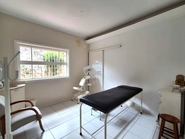 Imagem 5: CASA RESIDENCIAL E/OU COMERCIAL ZONEAMENTO ZM4 A VENDA COM 7 QUARTOS E ESPAÇO PARA