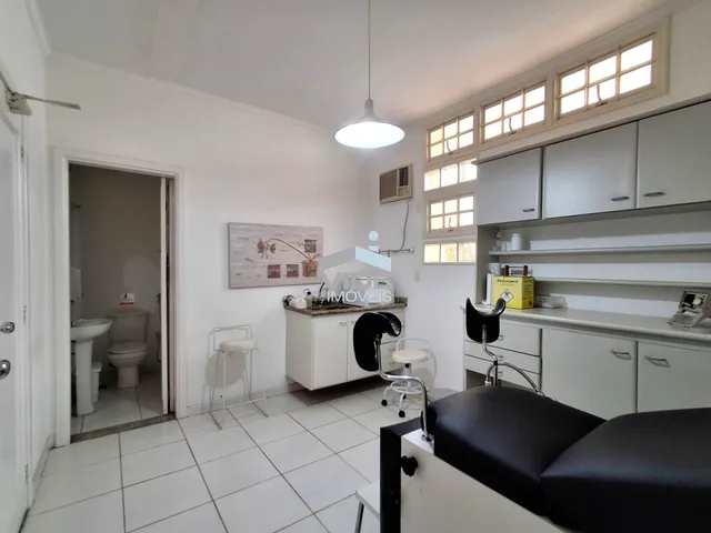 Imagem 12: CASA RESIDENCIAL E/OU COMERCIAL ZONEAMENTO ZM4 A VENDA COM 7 QUARTOS E ESPAÇO PARA