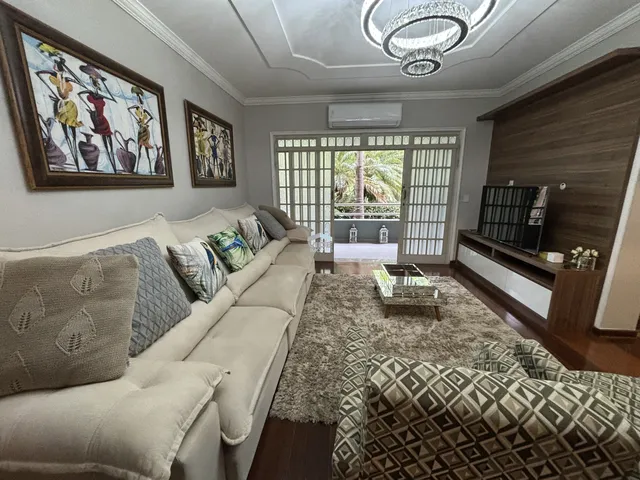 Imagem: Casa Mobiliada À Venda