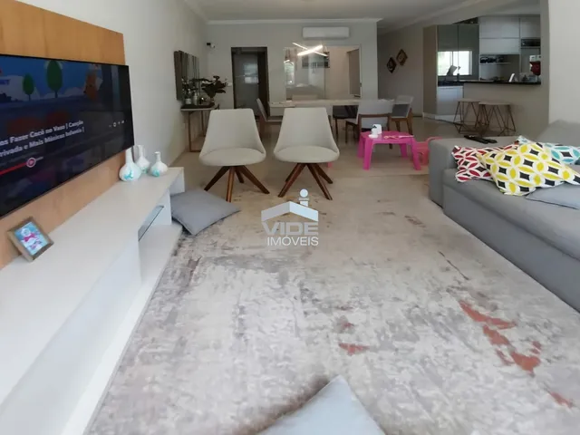 Imagem: Casa em Condomínio de Luxo com 3 Suítes