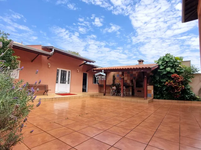 Imagem 2: Venda de Casa em Condomínio em Campinas-Sp com 4 Quartos, 2 Suítes, 2 Salas e 501M² de Área