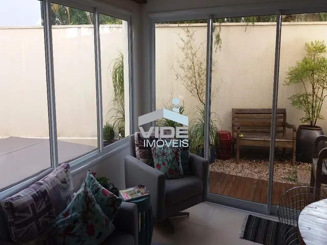 Imagem: Imperdível Casa em Condomínio À Venda