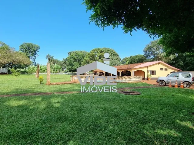 Imagem: O terreno possui 9.392m² de Área Privada e está
