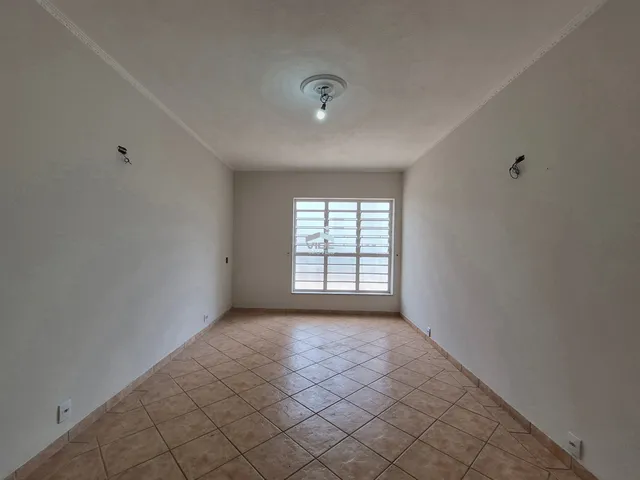 Imagem: Casa Comercial com Ótima Localização