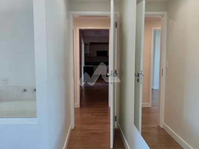 Imagem 12: Apartamento Semi Mobiliado com 01 Suíte + 02 Quartos na Região do Lago, TOLEDO - PR