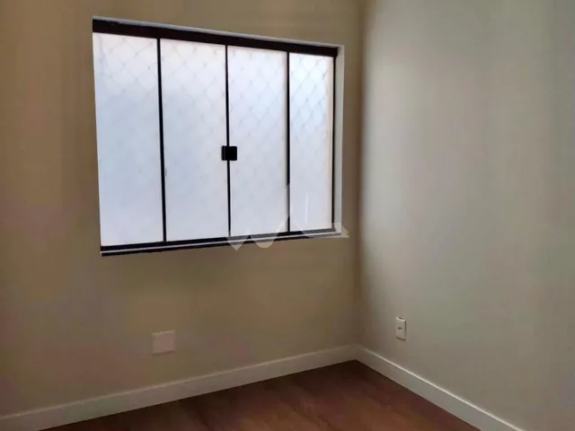 Imagem 9: Apartamento Semi Mobiliado com 01 Suíte + 02 Quartos na Região do Lago, TOLEDO - PR
