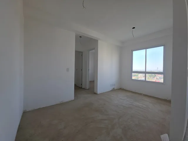Imagem: O apartamento possui 2 Dormitórios, 1 Banheiro, 2 Vagas na